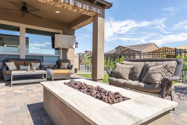 grass-kings-landscaping-fire-features-37