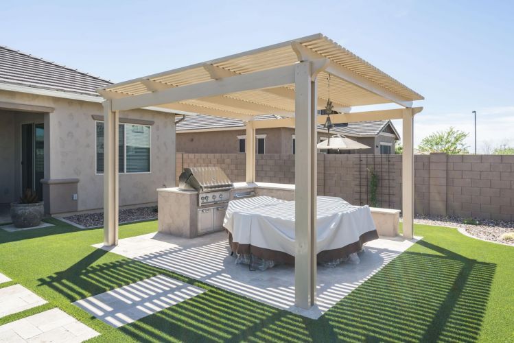 grass-kings-landscaping-outdoor-kitchens-1