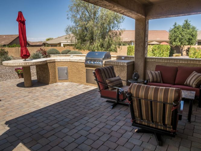 grass-kings-landscaping-outdoor-kitchens-30