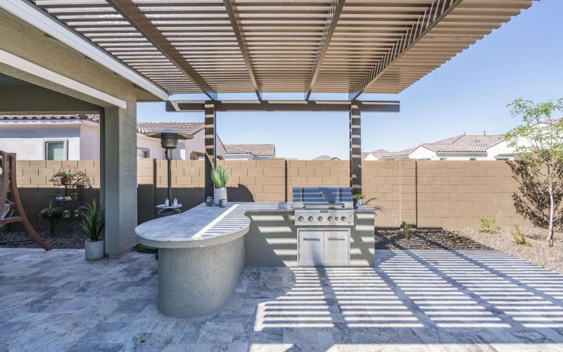 grass-kings-landscaping-outdoor-kitchens-25