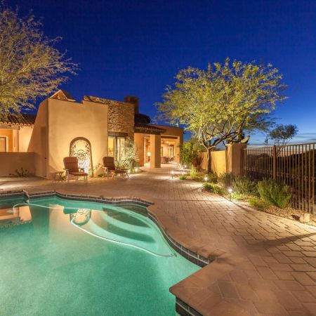 grass-kings-lighting